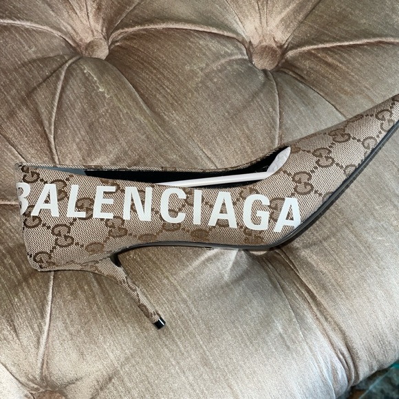 New authentic Gucci/BALENCIAGA pointed pumps (Limited edition) - Picture 3 of 16